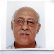 Prof donne cours d'économie et de math